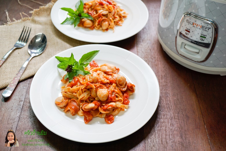 fettuccine tomato sauce 13