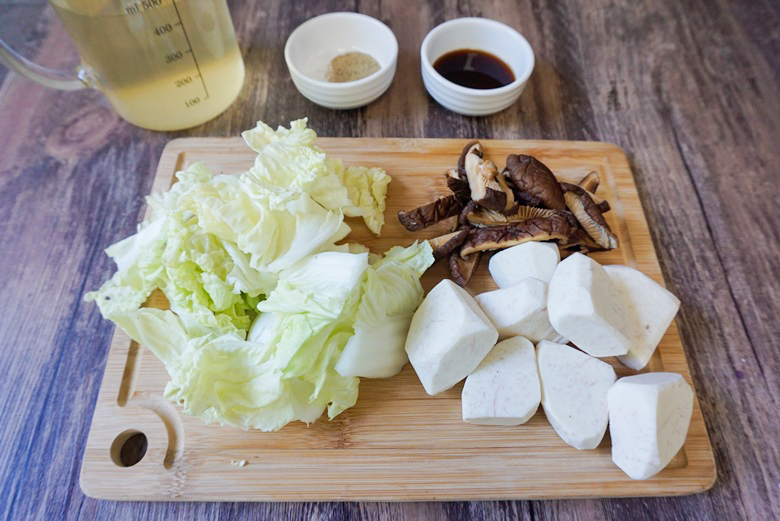 fish soup with taro and vermicelli 05