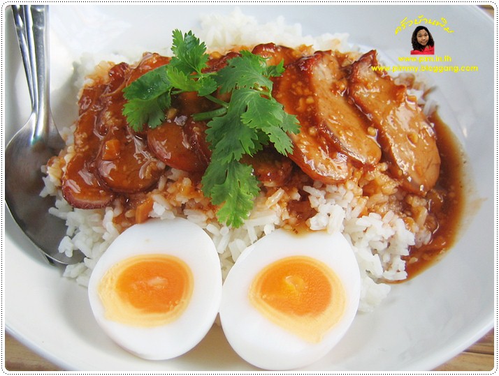 http://pim.in.th/images/all-one-dish-food/kao-moo-dang/kao-moo-daeng-04.JPG