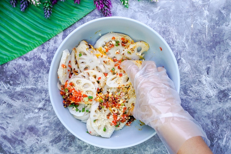 spicy lotus root salad 17